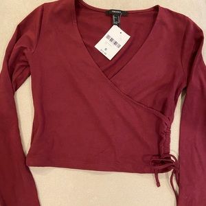 V-neck drawstring longsleeve